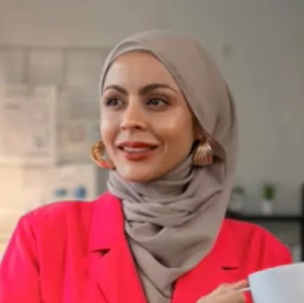 Client testimonial section with Amina Khan from UAE praising RYZEAL SOURCING for smooth processes from sampling to delivery and understanding international buyers.